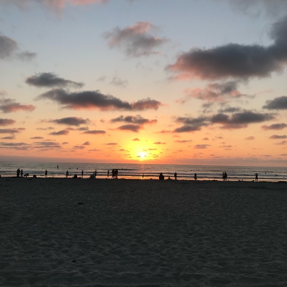 Meet your Posher, Mel - Picture 3 of 5